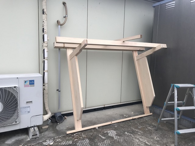 土蔵用の桧木の庇屋根