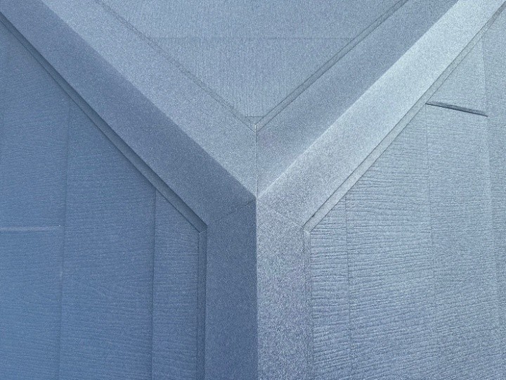 棟板金の設置と仕上げ