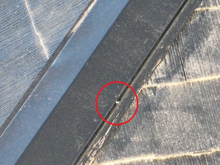 棟板金の釘浮き