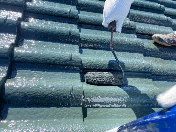 上塗りで仕上げの均一感を整え、保護性能を完成へ