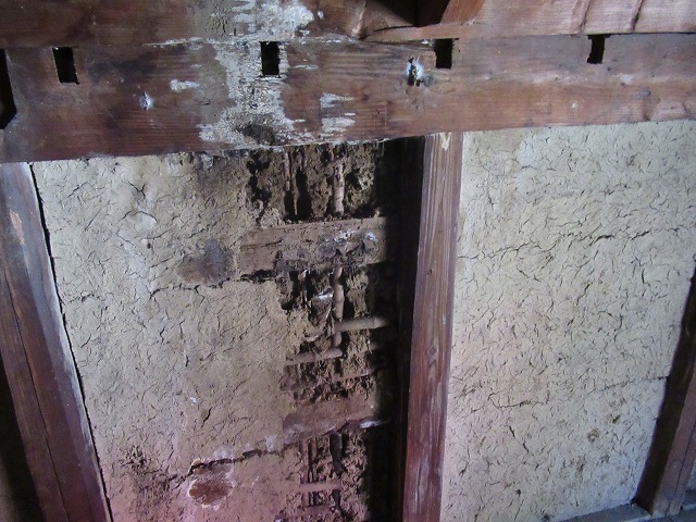 身延町　雨漏れ室内