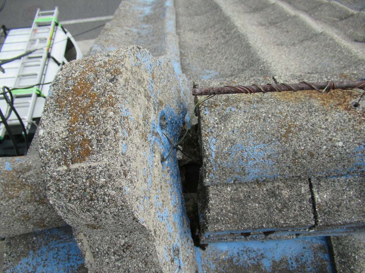 富士河口湖町　鬼瓦ずれ