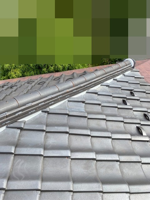 甲府市で剥がれた瓦屋根の漆喰詰め直し工事ビフォーアフター