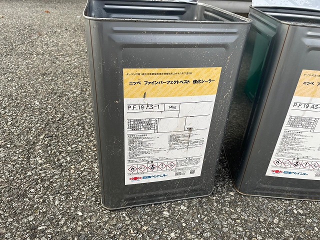 南アルプス市で屋根塗装(下塗り)で使用した塗料