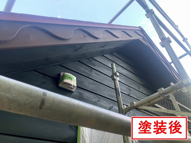 北杜市でログハウスの破風塗装ビフォーアフター（キシラデコールで塗装）