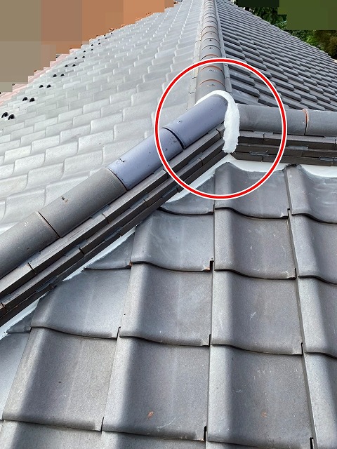 甲府市で瓦屋根の漆喰（鬼瓦）の詰め直し工事ビフォーアフター