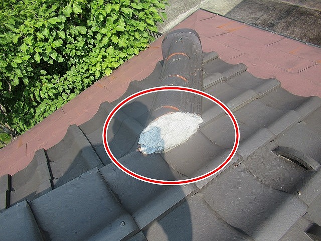 甲府市で瓦屋根の漆喰（鬼瓦）の詰め直し工事ビフォーアフター