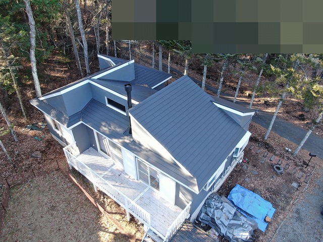 南都留郡鳴沢村で別荘の塗装メンテナンスのビフォーアフター