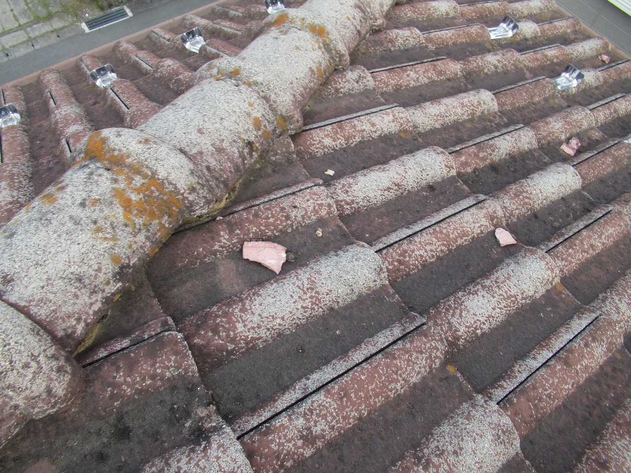 モニエル瓦漆喰破損個所