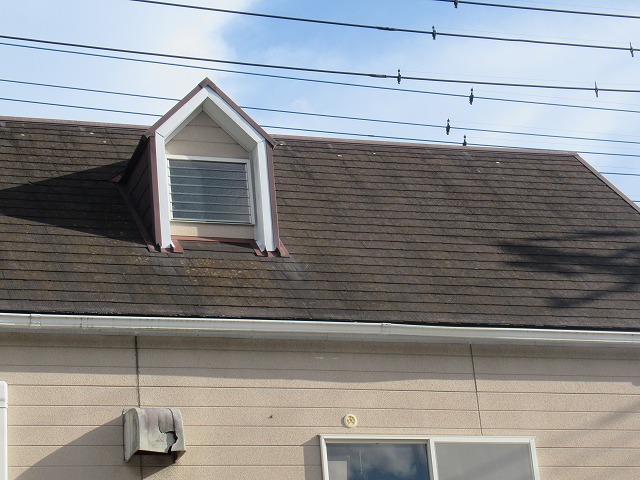 甲府市店舗兼用住宅　屋根の様子