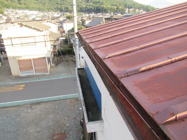 都留市　軒樋破損