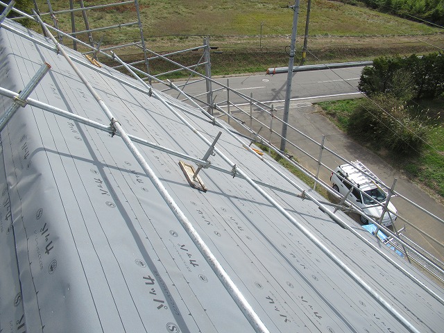 北杜市屋根設置工事　写真
