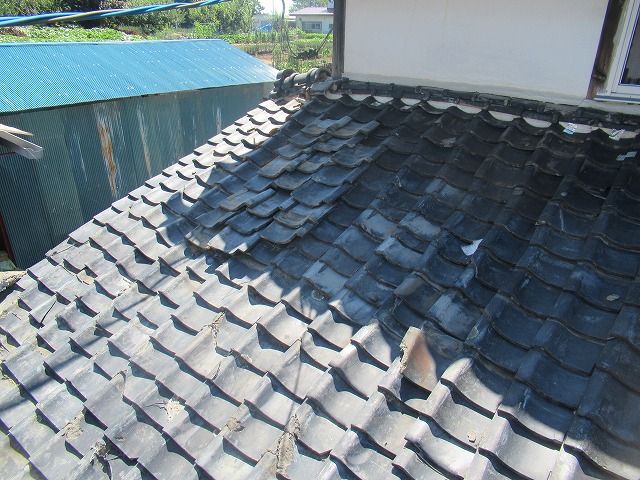 韮崎市瓦屋根破損