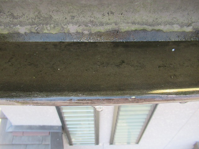 笛吹市雨樋歪み