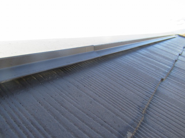 甲府市　屋根調査　棟板金浮き