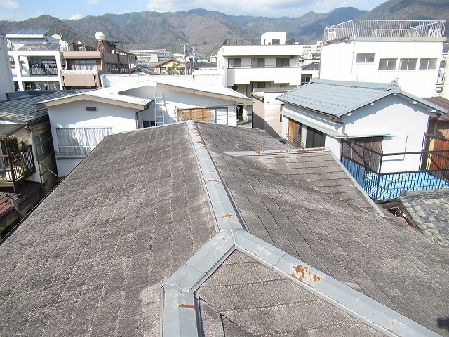 甲府市　屋根全体写真