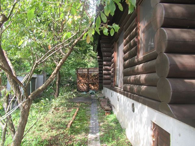 北杜市　ログハウス