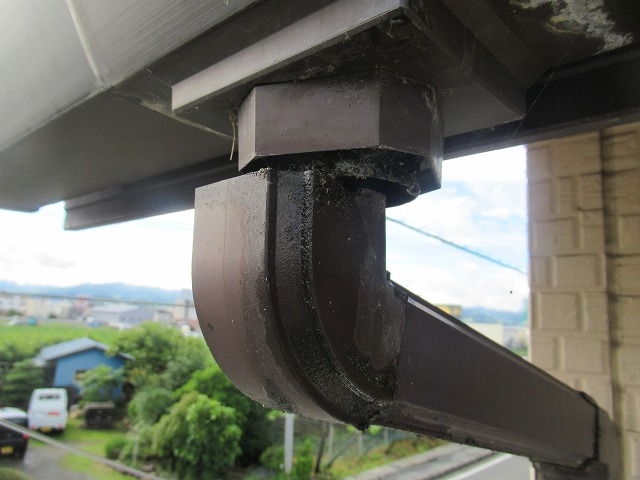 富士吉田市樋外れ