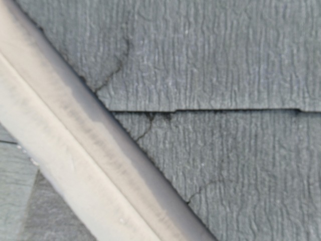 富士吉田市屋根破損個所