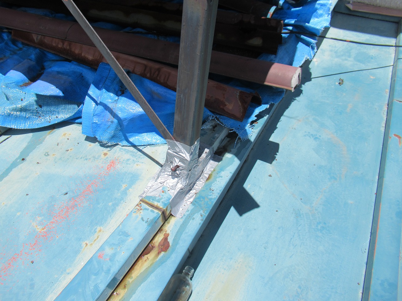 甲府市雨漏れ箇所応急