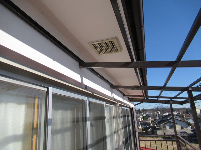 北杜市　ベランダアルミフレーム