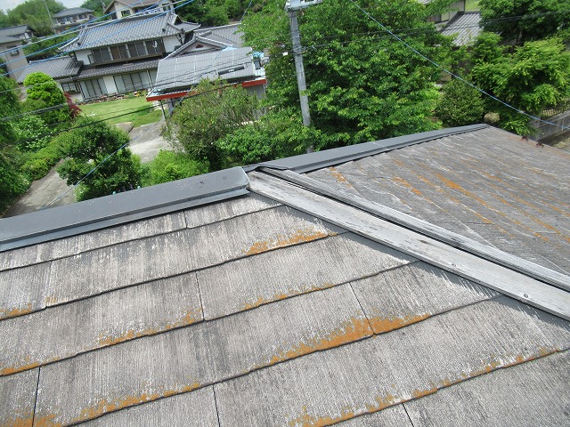 韮崎市　雨漏れ