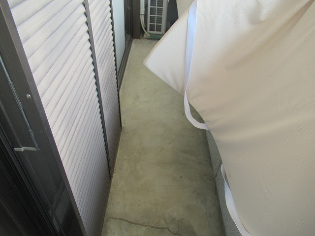 甲州市　バルコニー劣化