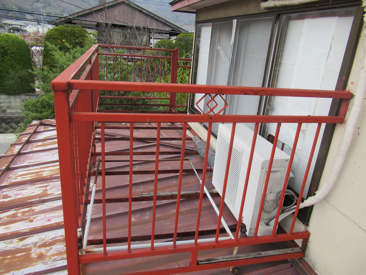 笛吹市　バルコニーの鉄部