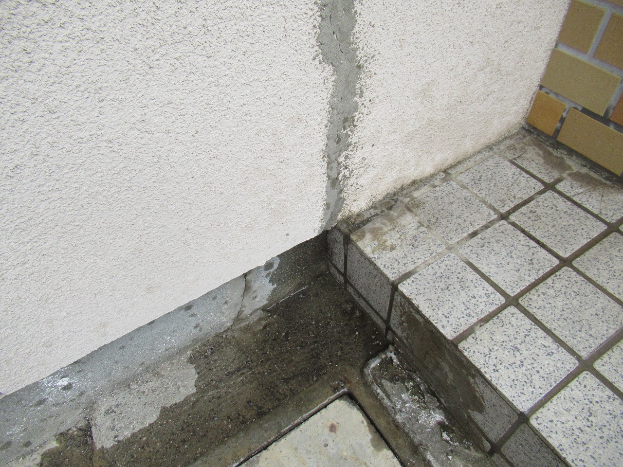 甲府市雨漏れ破損個所