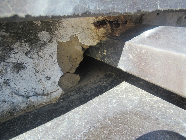 北杜市　屋根写真漆喰