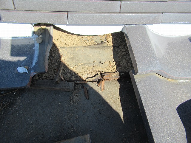 甲府市　雨漏れ箇所発見