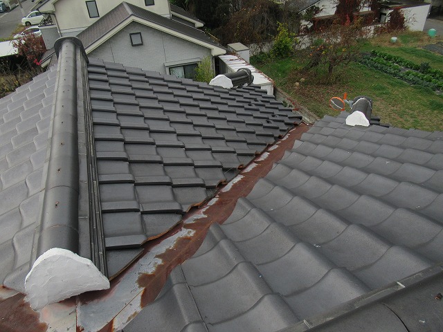 身延町　和瓦　谷板金