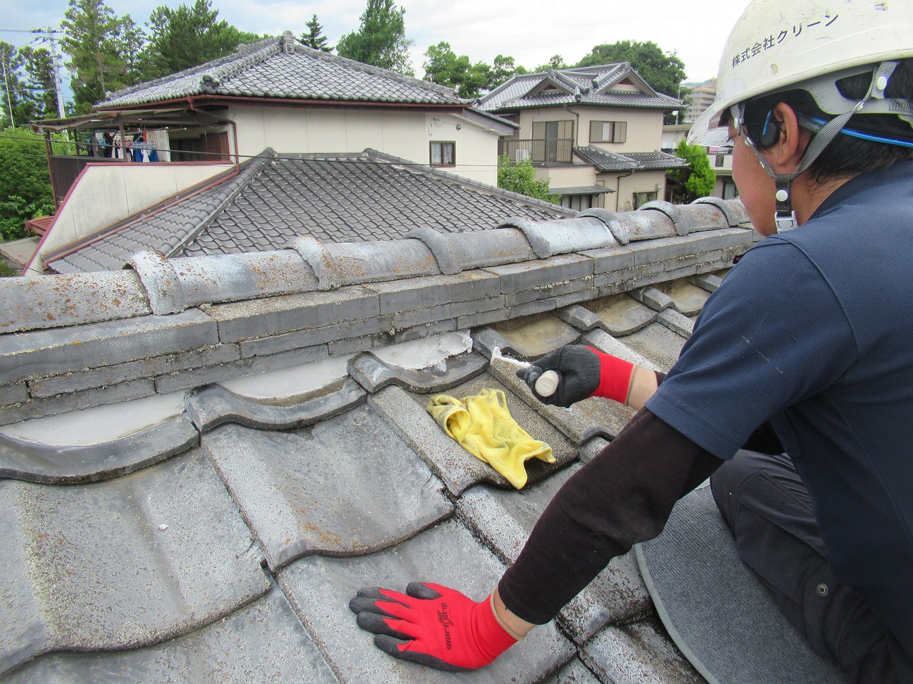 甲府市漆喰補修の様子
