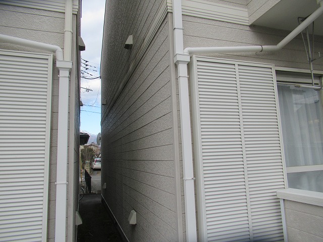 甲斐市　竪樋の写真