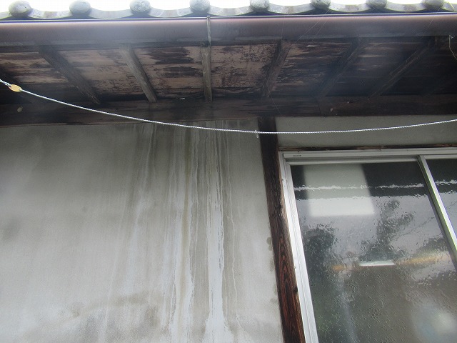 山梨市　雨漏れ