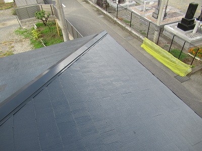 甲府市　屋根塗装　上塗り