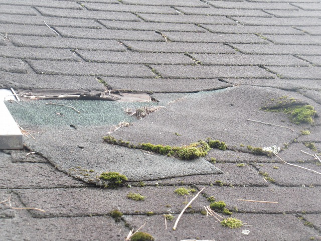 北杜市　屋根破損