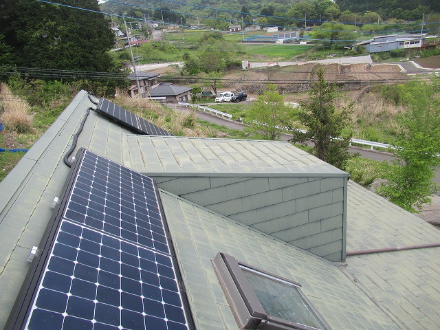 甲府市下帯那町屋根