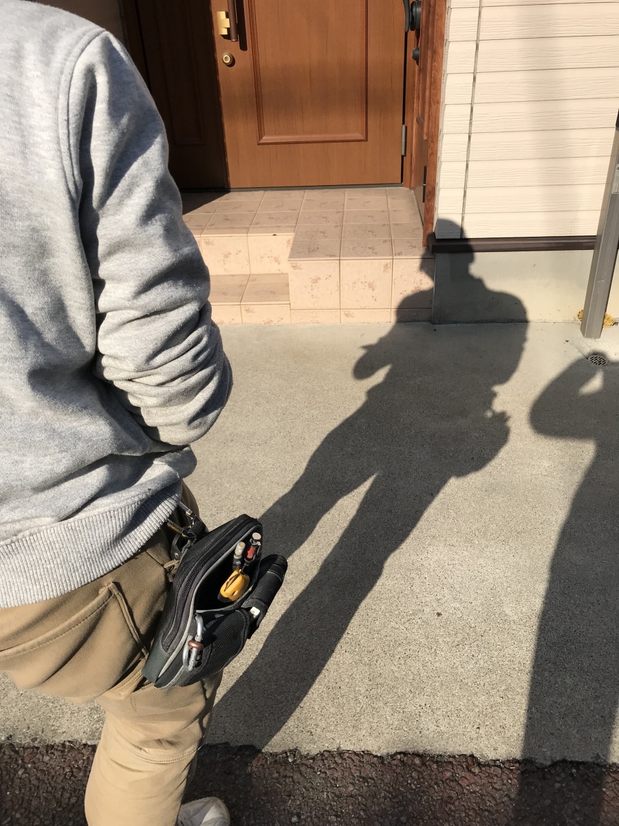 車いす　玄関タイル