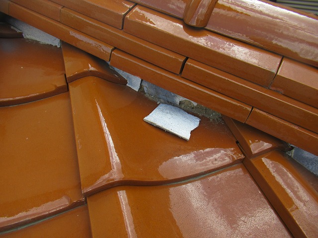 笛吹市漆喰破損個所