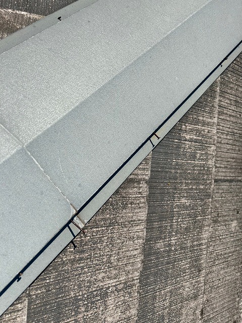 甲府市　棟板金の様子