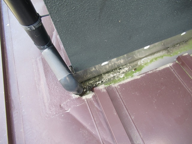 甲府市瓦棒雨漏れ