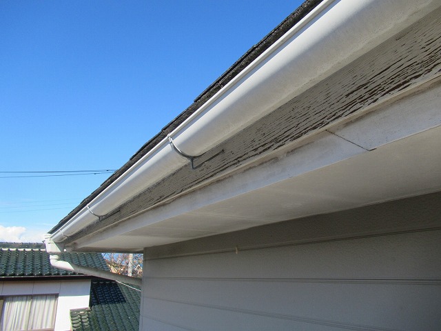 河口湖町　破風劣化木部