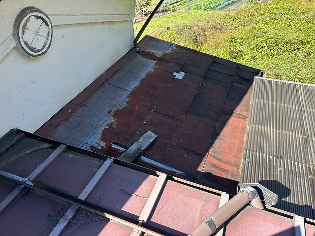 山梨市　ひさし雨漏れ