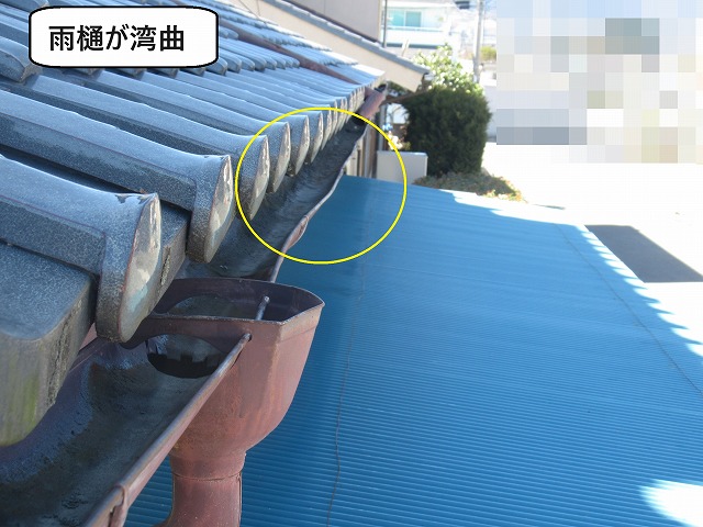 南アルプス市　雨樋交換工事　火災保険　現場調査　軒天破損　漆喰剥がれ