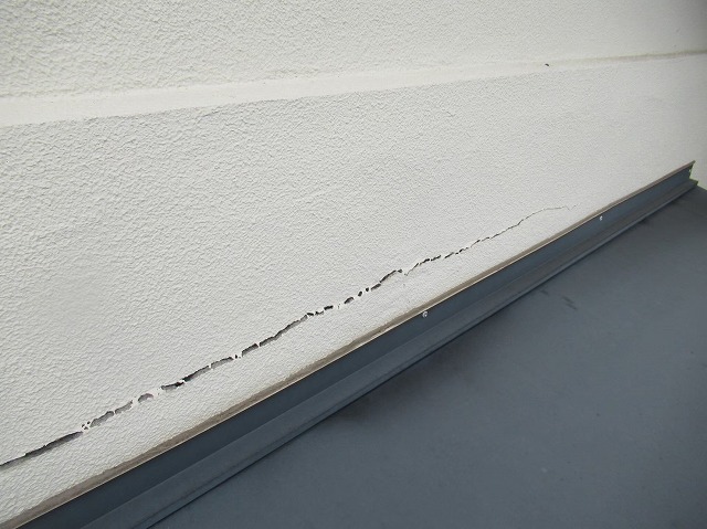 山梨瓦屋根外壁クラック