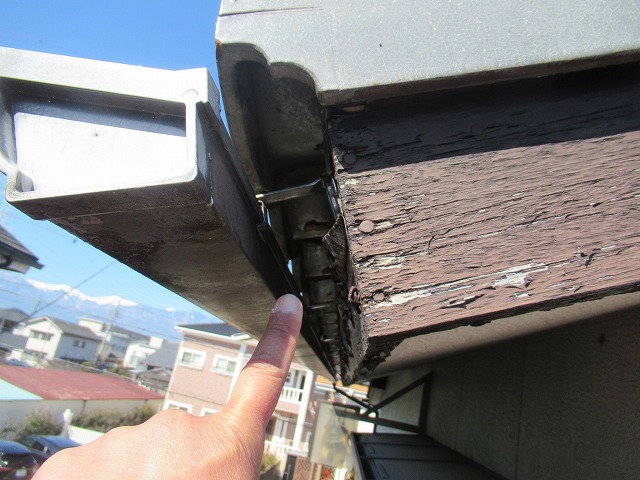 甲府市瓦屋根漏水箇所