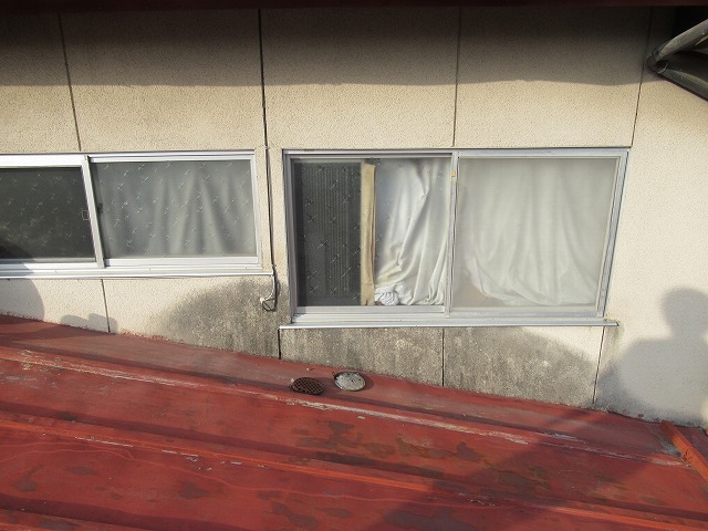 韮崎市　雨樋破損の影響