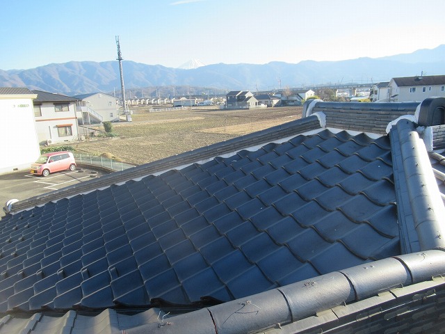 甲斐市　屋根漆喰