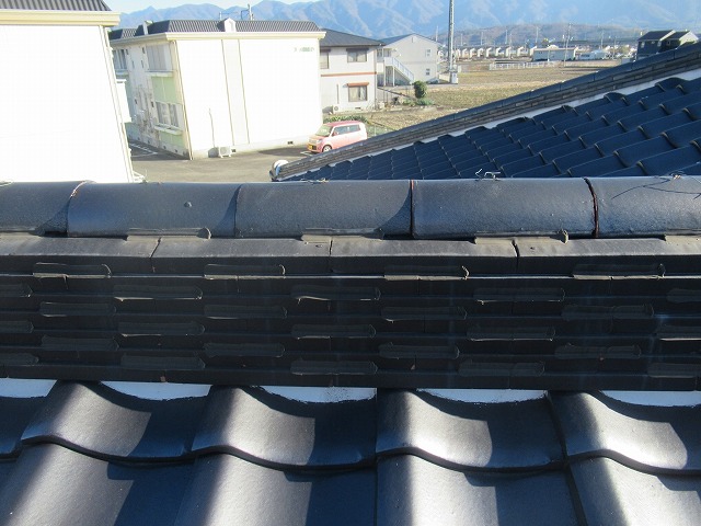 甲斐市　屋根漆喰